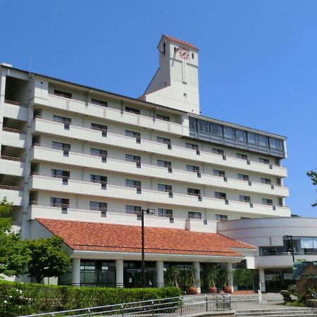 Отель Shiawase No Mura Кобе Экстерьер фото